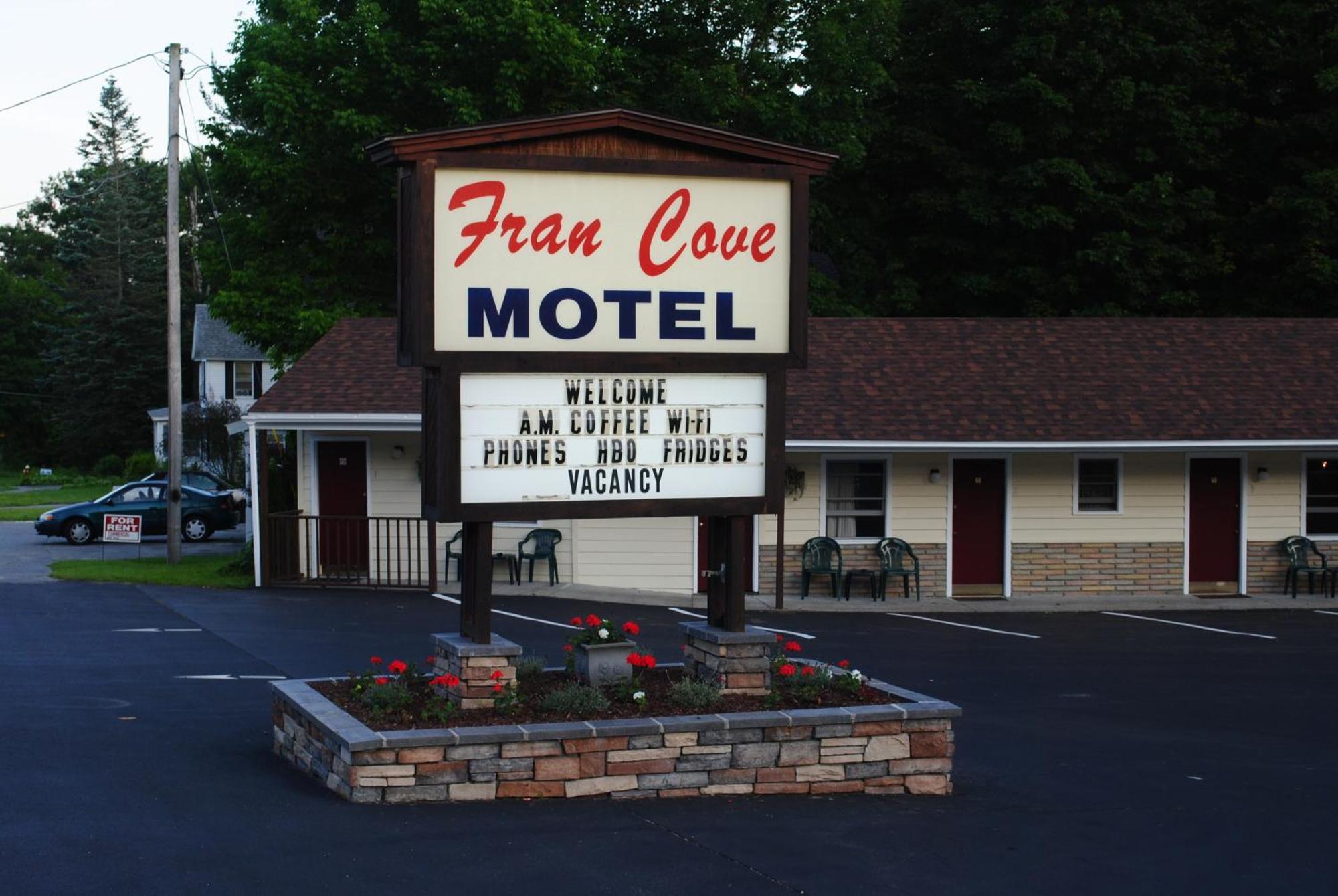 Fran Cove Motel 레이크 헤오르헤 외부 사진